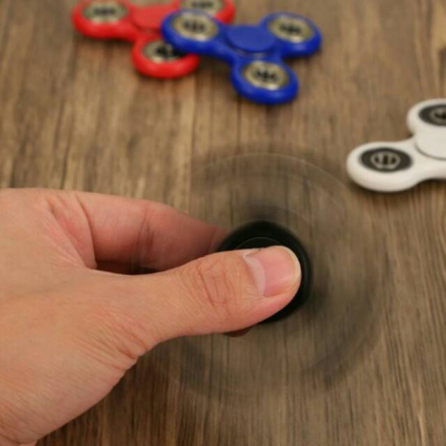 Fidget spinner Mainan Tangan modern