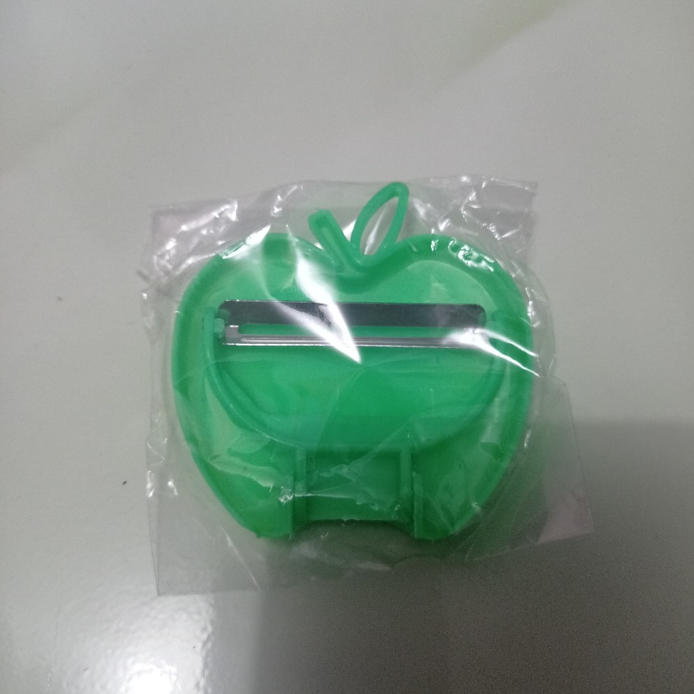 Peeler Lipat Pengupas Buah Dan Sayuran Bentuk Apel