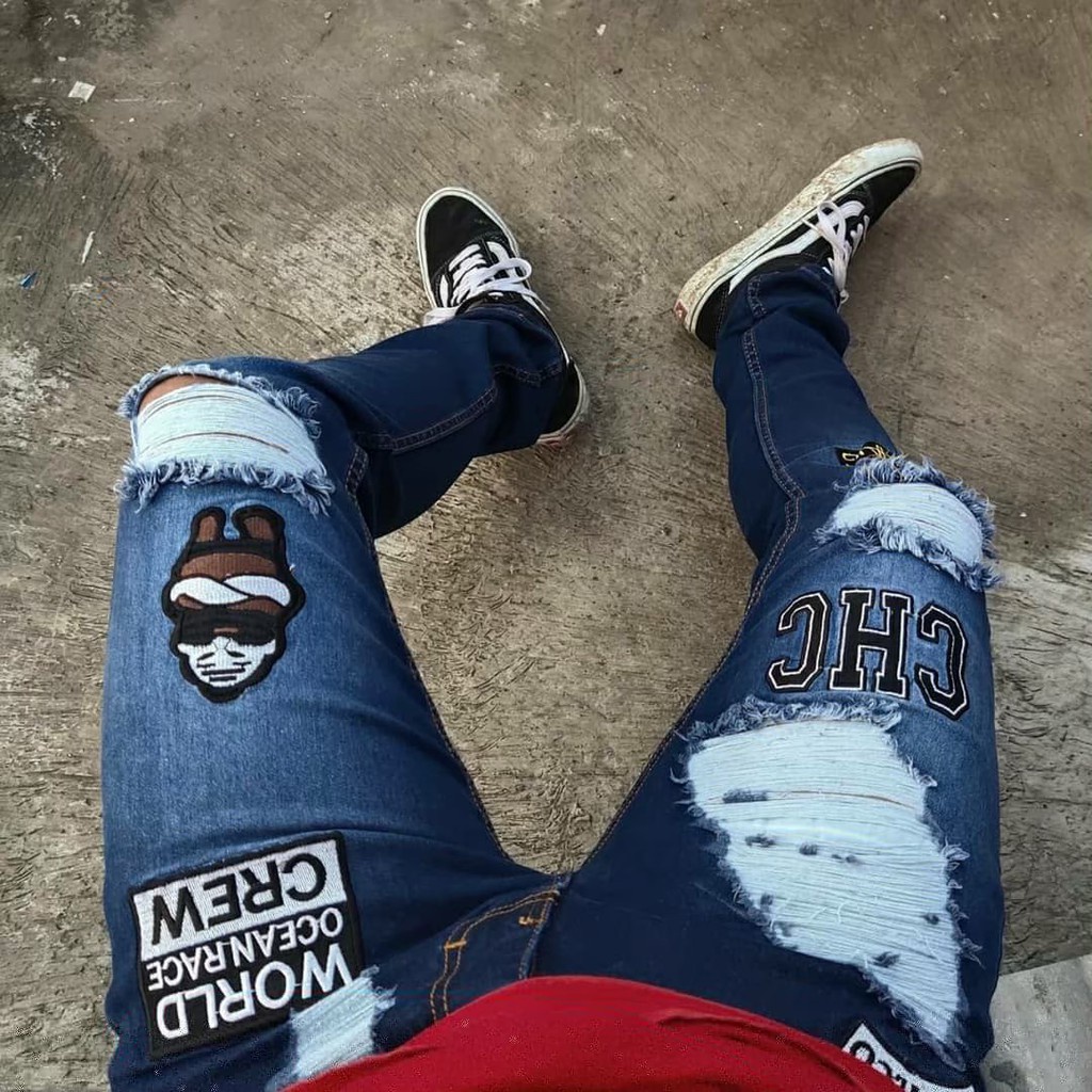 Jeans Sobek Bordir Emblem / Celana Soft Jeans Distro Sobek Emblem / Street Style Kekinian Remaja Dewasa Celana Jeans Panjang Pria Sobek / Jeans Casual Cuyth Emblem Bordir Sobek Premium / Celana Jeans Sobek Emblem Bordir Ori