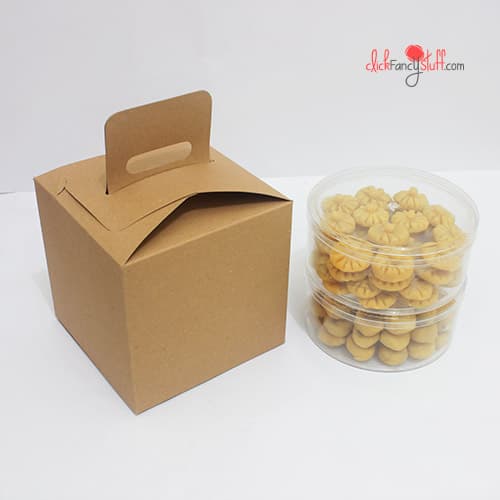 

Kotak kraft paper bag untuk isi 2 toples/kotak kue kering / lebaran - PROMO - Bisa COD - TERLARIS