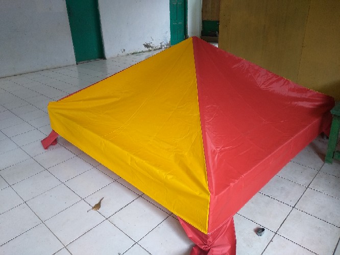 Kain Atap Untuk Tenda Cafe Ukuran 2x2m<br />/ Terpal Tutup Atap Tenda 2x2