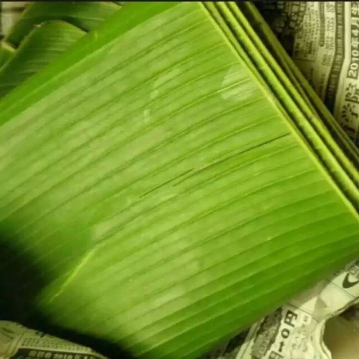

daun pusang 1kg/daun pisang segar/pembungkus kue