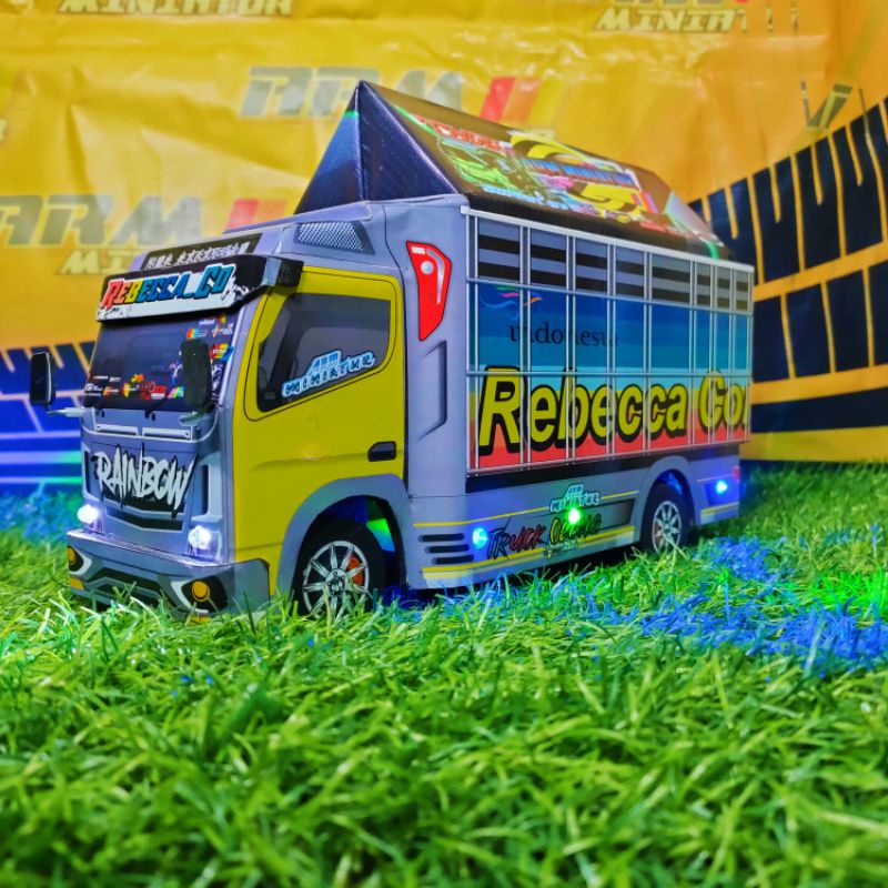 Mainan Miniatur Truk Oleng Full Lampu Murah Rebecca Concept Panjang 30cm