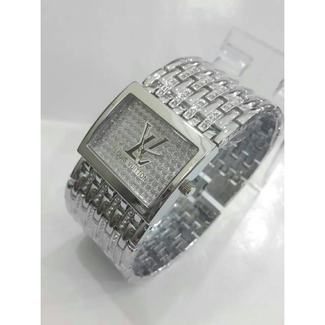 Jam Louis vuitton tali rantai silver diamond mewah elegan terbaru