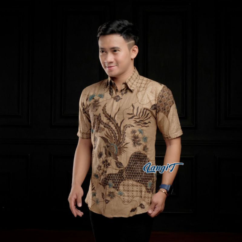 Batik Pria Lengan Pendek Premium BATIK BERKAH HRB026 motif KERATONAN Kode 002 size S M L XL XXL-Hem CENDRAWASIH CKLT