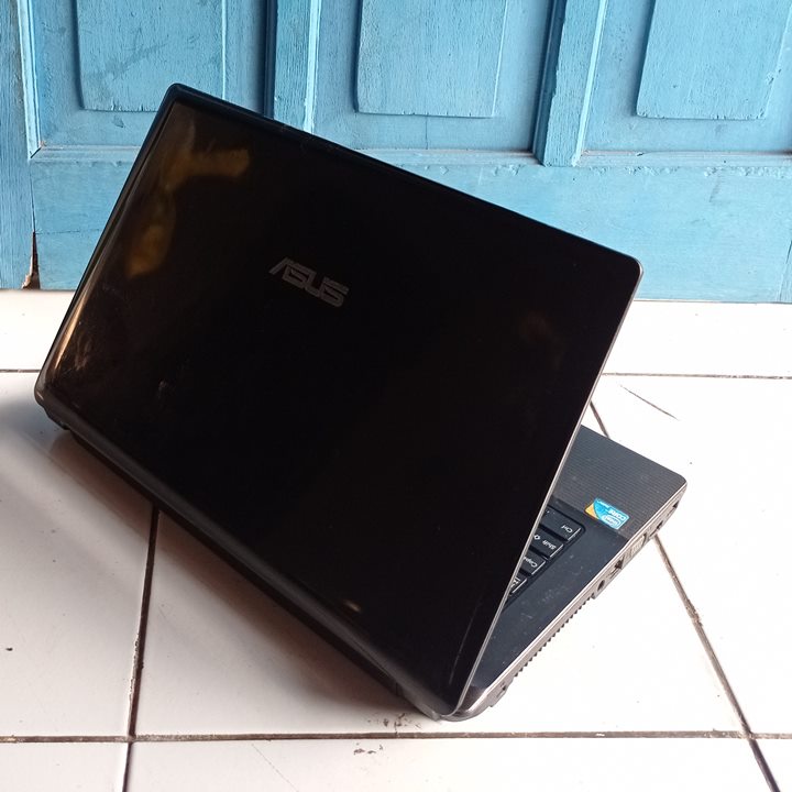 Asus K84L Hitam  Intel Core i5-2410M RAM 4GB SSD 128GB Laptop Second