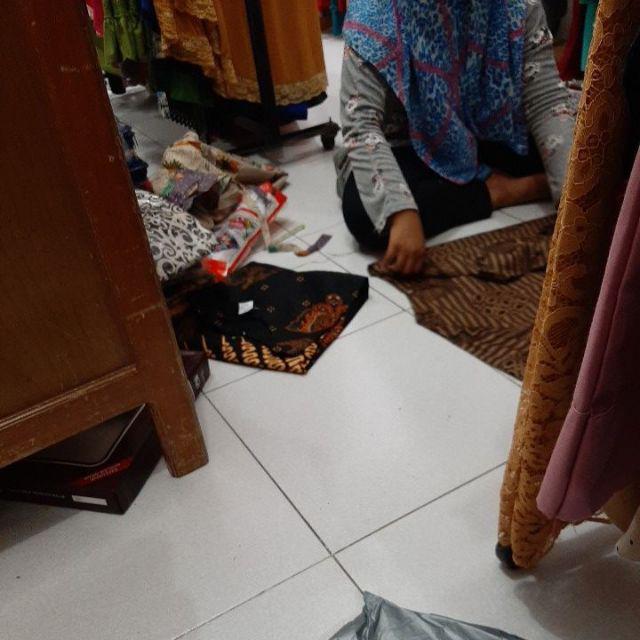 Tunik Batik Grey Tiga Negri Parang Kawung Colet Printing Zipper Belakang Tangan Serut Cantik