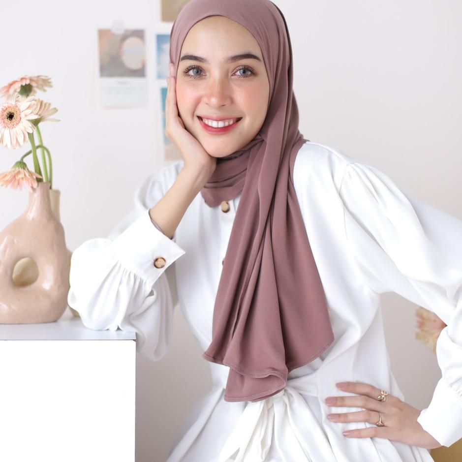 SALEE.. Lozy Hijab - Mahita Instan Shawl ( Pashmina Instan )