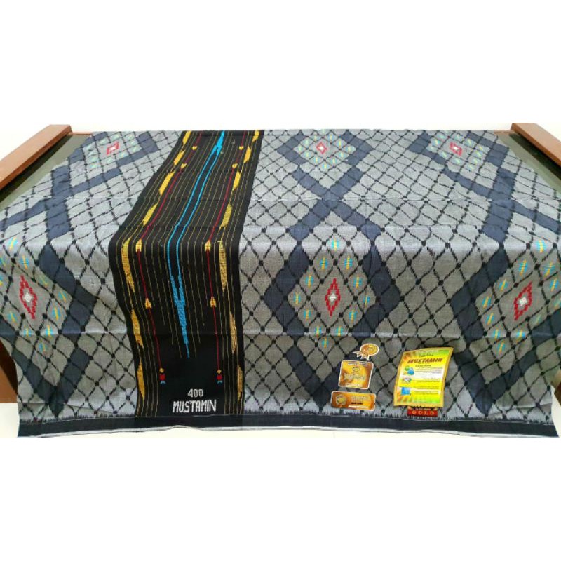 SARUNG TENUN MUSTAMIN MESRES KWG LIMITED EDITION SEKELAS TAMER BHS KETJUBUNG LAMIYA LAMIRI HIDAYAT 2