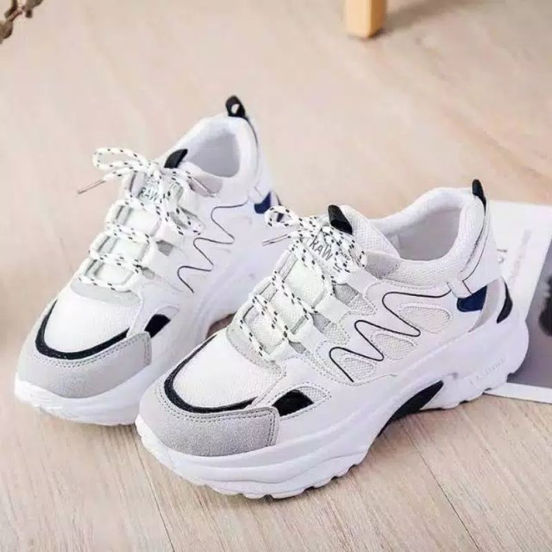 COD Termurah Sepatu Sneakers Wanita AG03 + Dus