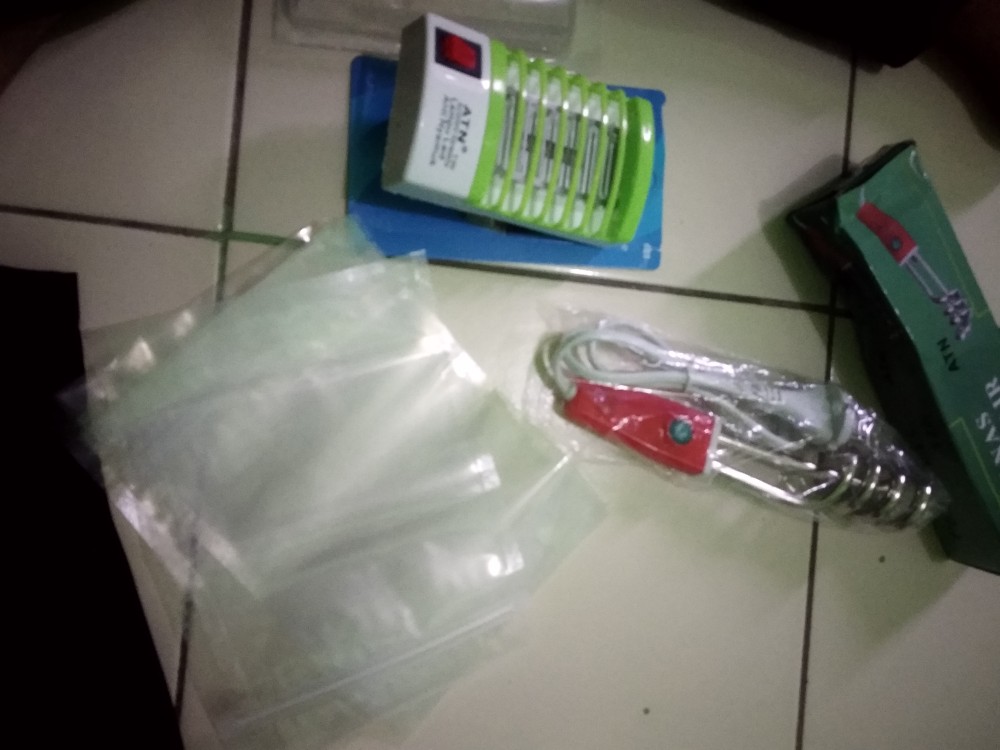 Stand Up Pouch Kombinasi Metalize Dengan Zipper