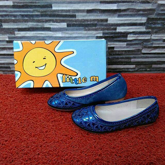 sepatu little m