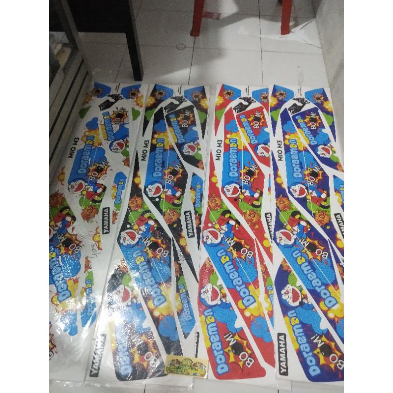 STIKER STRIPING VARIASI MOTOR YAMAHA MIO M3 "DORAEMON"