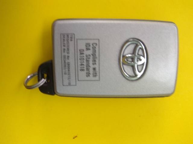 Kunci remot smart key toyota new Nav1 ORIGINAL