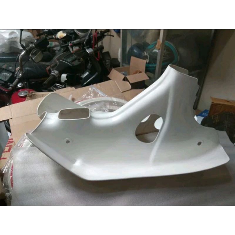 bebekan tebeng sayap dek legshiel honda c50 c70 pispot engkel import