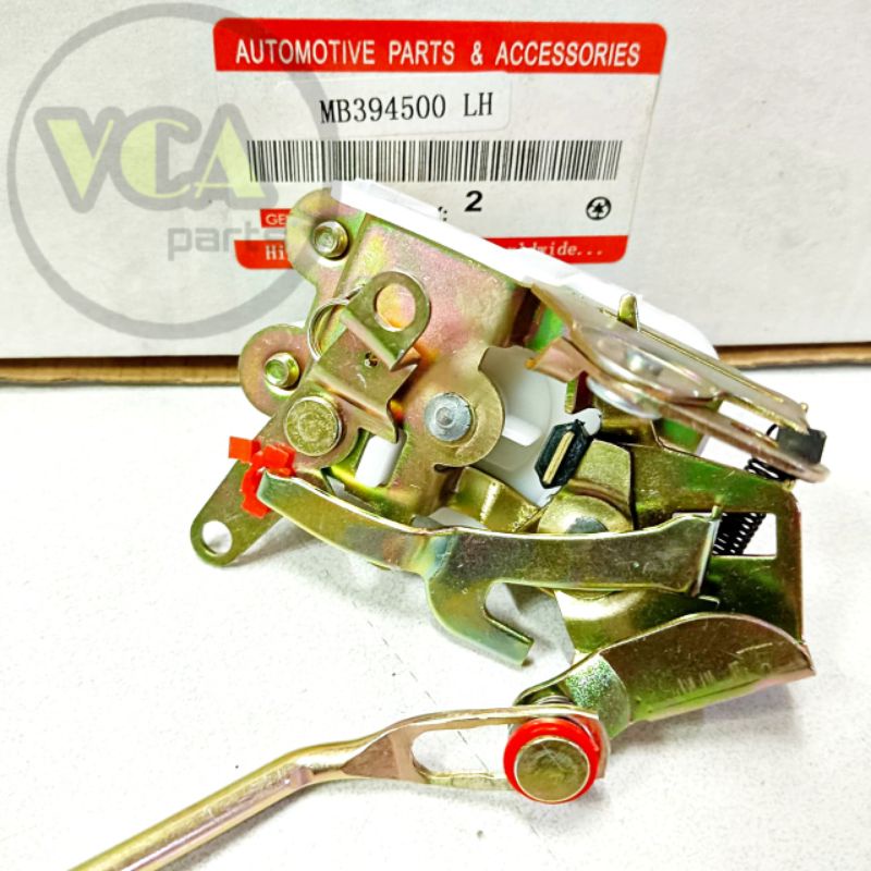 DOOR LOCK MITSUBISHI PS 135 SEBELAH KIRI (LH).