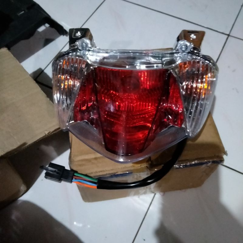 lampu belakang mio j/mio gt