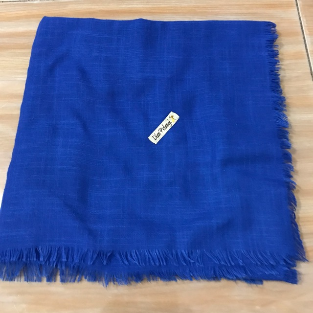 Preloved jilbab Paris polos Dian Pelangi biru elektrik