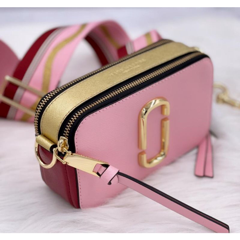 MARC JACOBS SNAPSHOT SMALL CAMERA BAG 18*10*6CM •NEW BABY PINK - RED•
