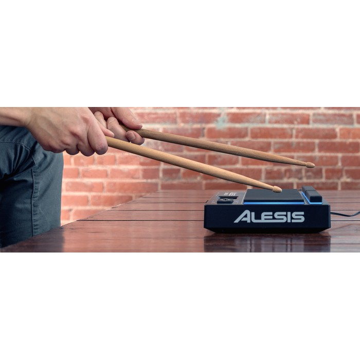ALAT MUSIK  Alesis SamplePad4 4-Pad Percussion and Sample