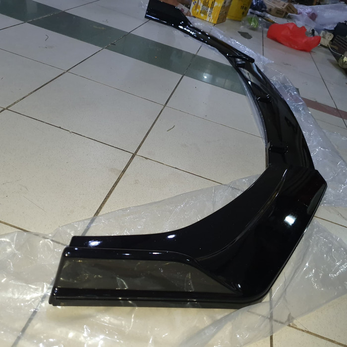 Lips Bumper Universal Motif Hitam Glossy Lips Bumper Depan Mobil