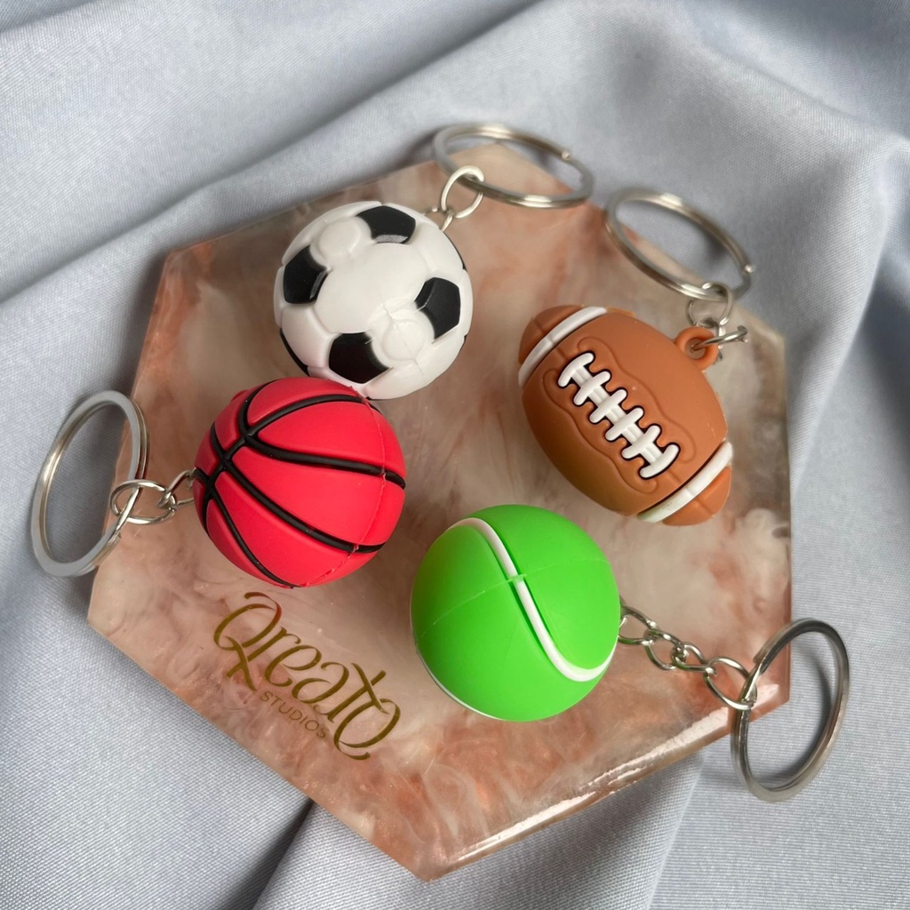 GANTUNGAN KUNCI SPORTS BALL READY 4 MODEL SOUVENIR IMUT LUCU TERMURAH KEYCHAIN BOLA SPORT ADA WARNA HIJAU MERAH COKELAT DAN PUTIH HITAM KUALITAS IMPORT TERBAIK