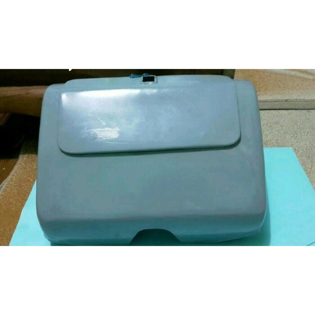 box laci depan vespa plus koncian dan list karet box vespa