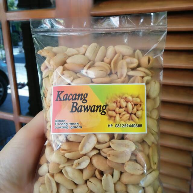 

Kacang bawang , kacang goreng klici rasa bawang renyah & gurih