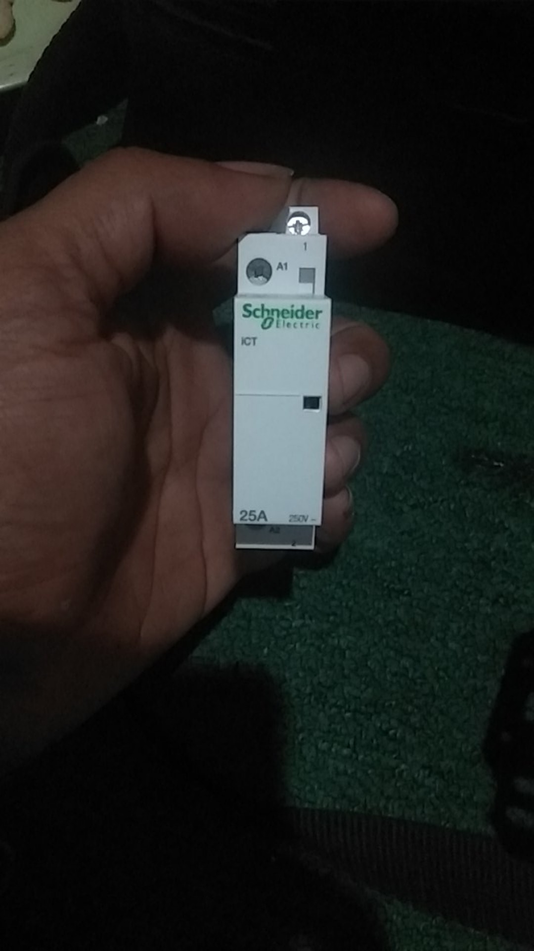 SCHNEIDER CONTACTOR DIN ICT 25A 1NO A9C20731 | Shopee Indonesia