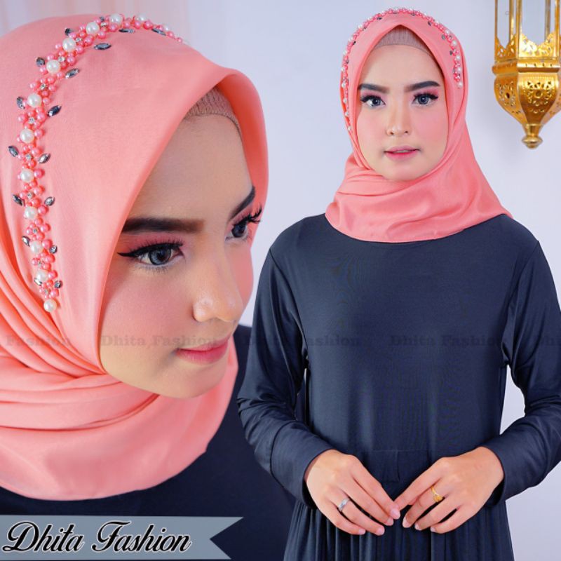 kerudung segi empat voal Payet mutiara swarosvki motif Shella saukia