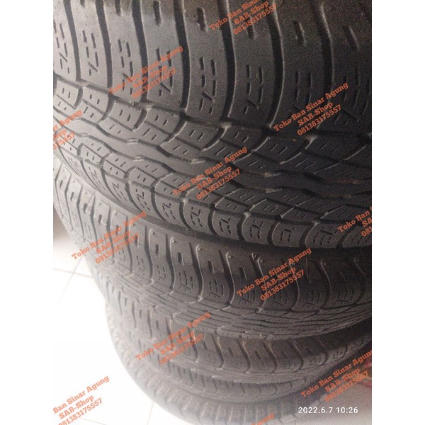 Ban mobil 215/60 R17 bekas