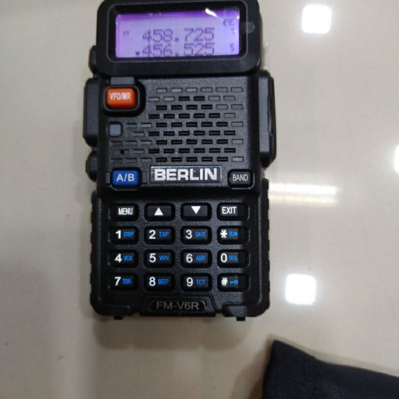 radio ht berlin uv-6r