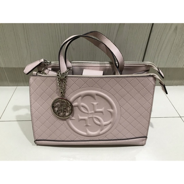 Preloved Tas merk Guess (Original)