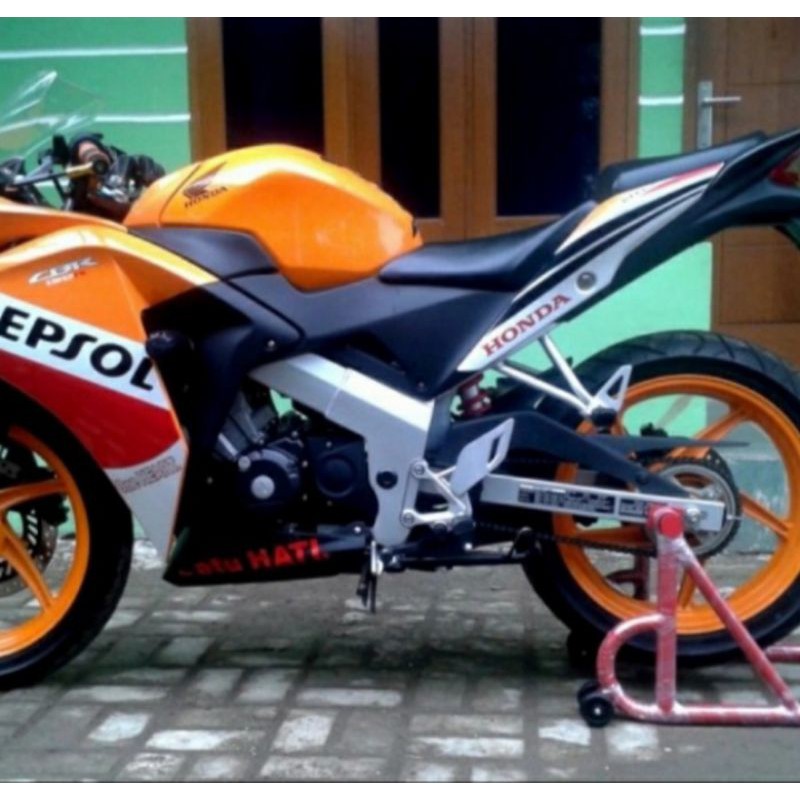 standar pedok paddock motor model V/L kawasaki ninja 250 ninja r  yamaha R15 dan R25 gsx dll