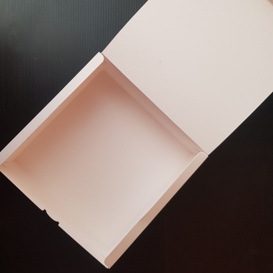 

( 10 pcs ) Box Packaging Kue Lapis Dus Ivory Putih Kemasan Snack Makanan Kotak Donat Bolu Ukuran 22x22x8.5 cm