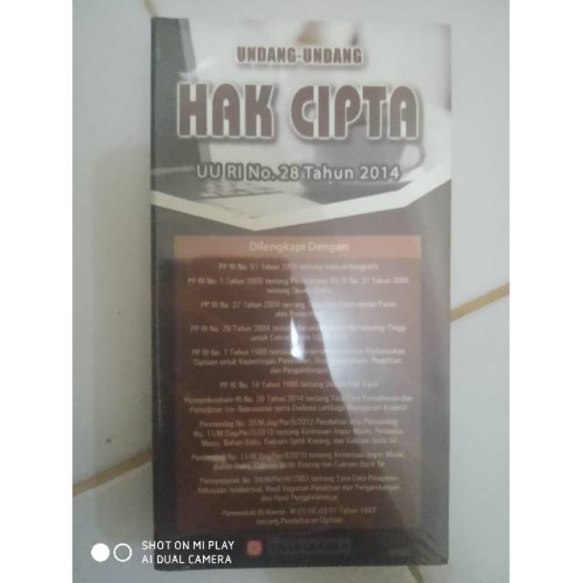 Buku undang-undang hak cipta UU RI No 28 tahun 2014