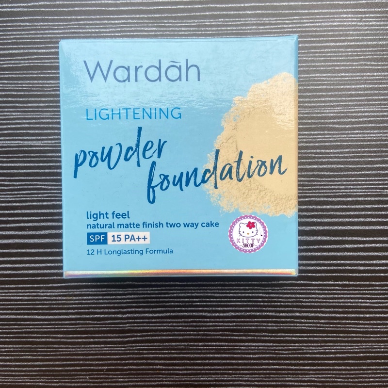 Wardah Lightening Powder Foundation Light Feel - Bedak Yang Mencerahkan Dengan Hasil Natural