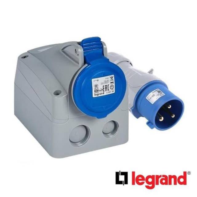 LEGRAND SURFACE MOUNTING+PLUG P17 - IP44 - 200/250 V 16 A - 2P+E