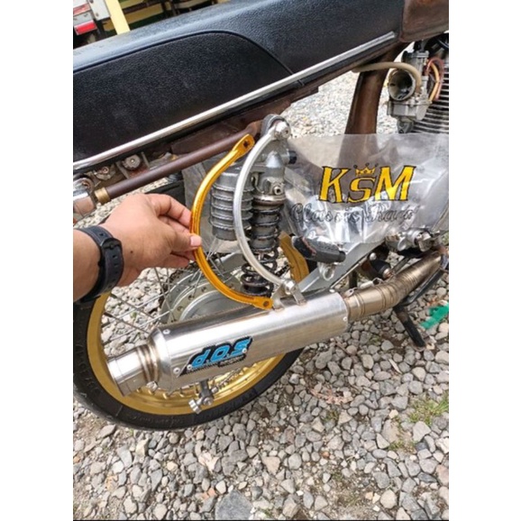 Pangkon knalpot C Gold,Silver/BREKET KNALPOT MODEL C 25CM BAHAN ALMUNIUM BILED