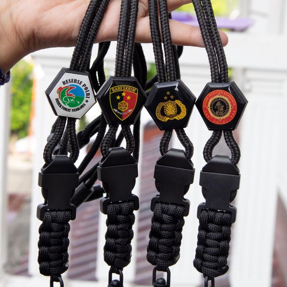 

Pasti Populer Lanyard Id Card Tactical Logo Gantungan Tactical Gantungan Tali Nametag