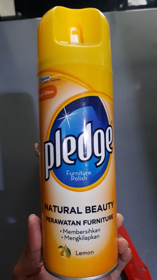 Pledge Perawatan Furniture Aerosol 350 Ml