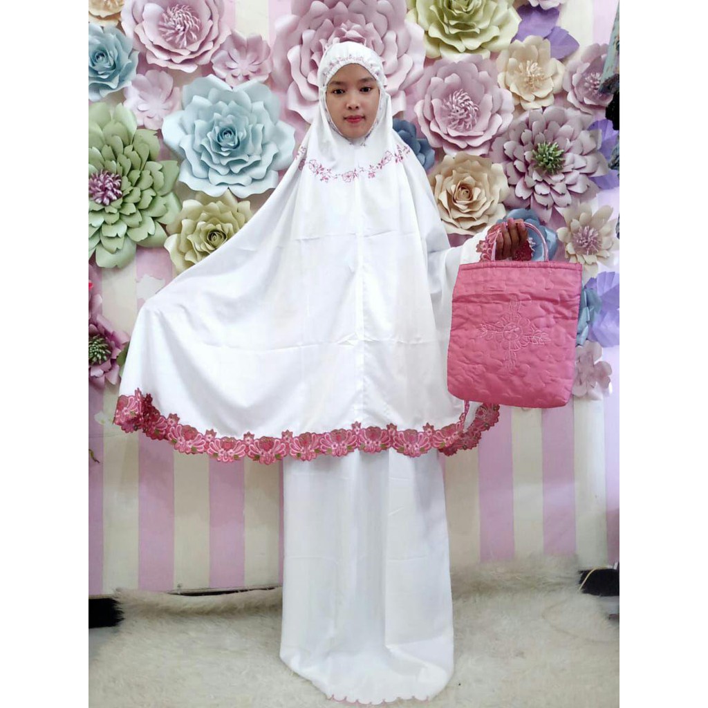 Mekena Bordir Mamah Dedeh