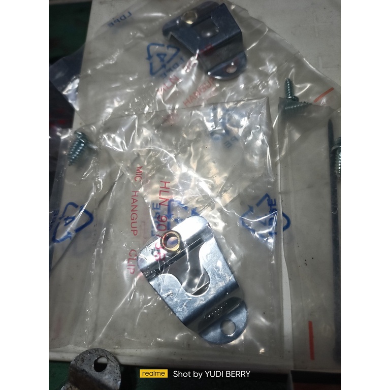 Klip Mounting Gantungan Mic untuk Motorola Mobile Radio Atau Cantolan Extra mic Rig Motorola Gm Seri