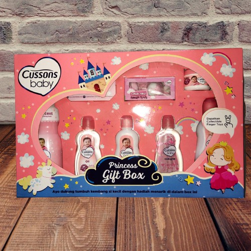 Cussons Baby Gift Box Set Perlengkapan Bayi 7in1