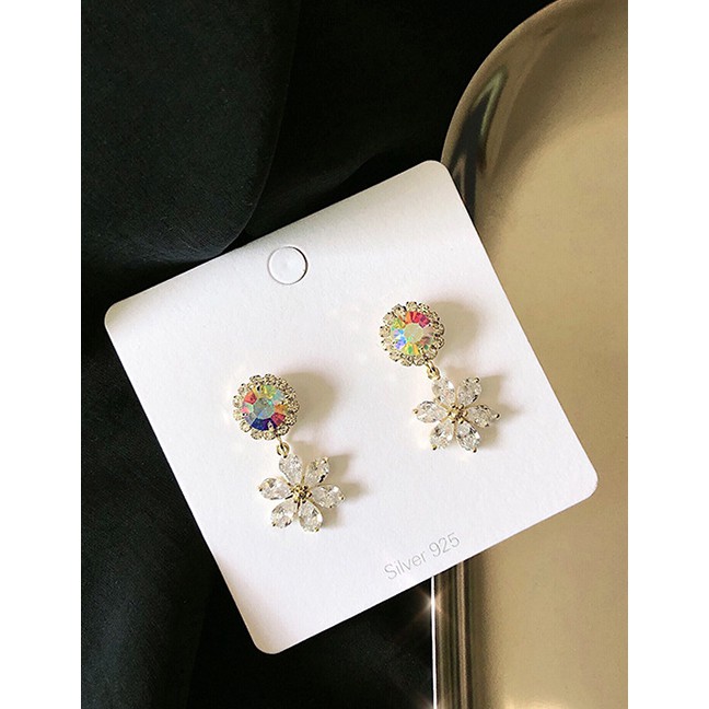 LRC Anting Tusuk Fashion White 925 Silver Needle Zircon Daisy Flower Earrings K06047