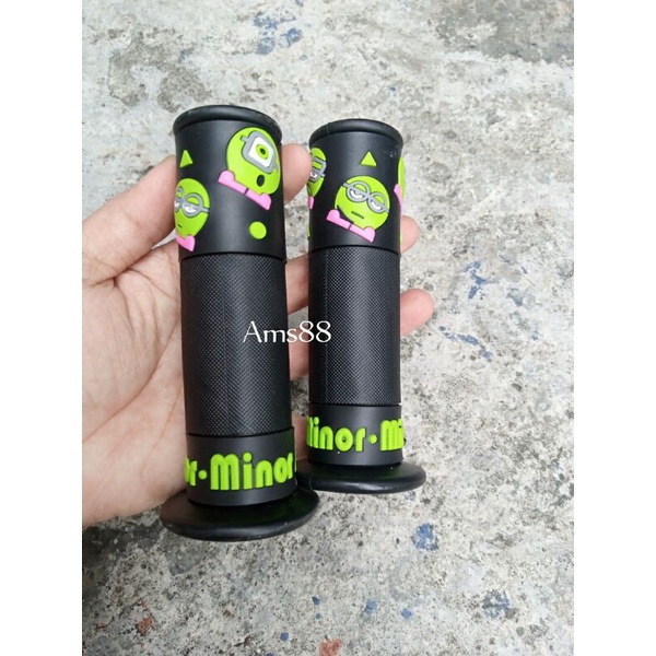 Handgrip Handfat Grip Motor Variasi Warna Black Motif kartun Minion New Terbaru Universal Semua Motor