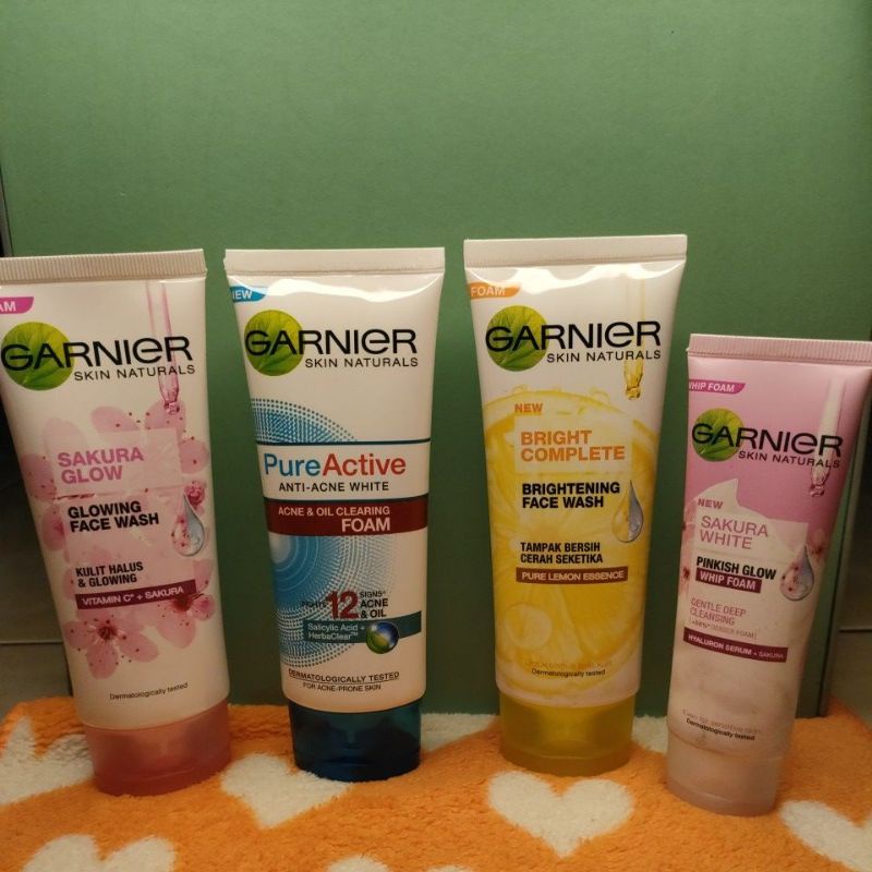 Garnier Sakura White Pinkish Sakura Glow whip foam Garnier bright complete foam Garnier pure active