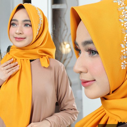 pos- jilbab segi empat lasercut payet/ hijab lasercut payet/ bella lasercut payet