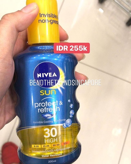 Nivea Sun Protect & Refresh Invisible Cooling Sun Spray SPF30