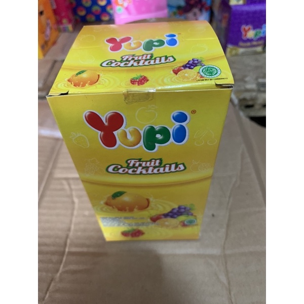 

YUPI FRUIT COKCTAILS COKCTAIL BUAH 1 BOX ISI 12
